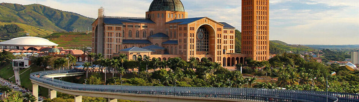 Imagem da ponte do santuario de aparecida em Aparecida do Norte em SP.